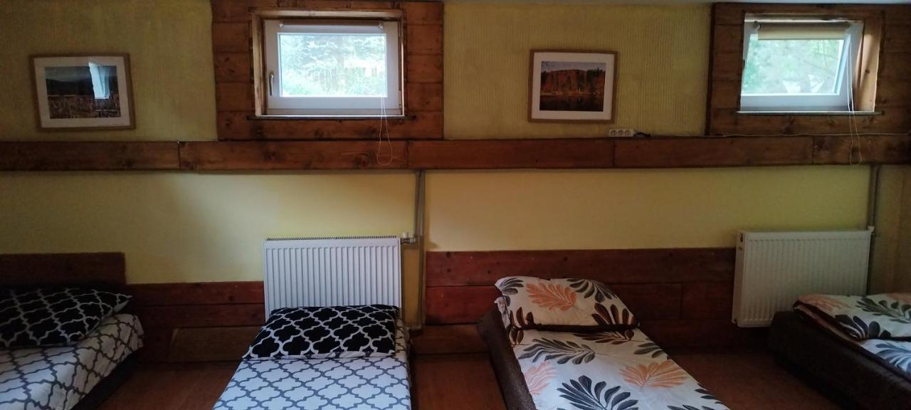 Guest house K85 Baza Noclegowa Wypadowa Bieszczady Beskid Niski Komancza